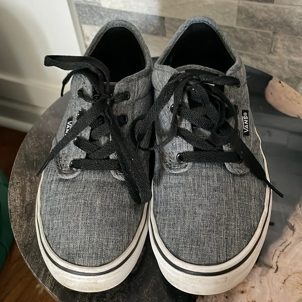 VANS SNEAKERS GREY SIZE 5 Youth